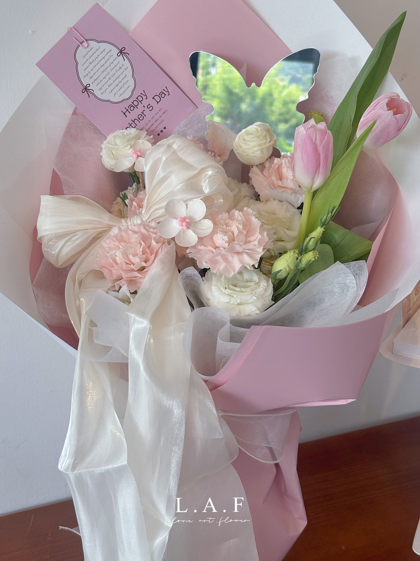 Mother's Day Fresh Bouquet + Butterfly Cake